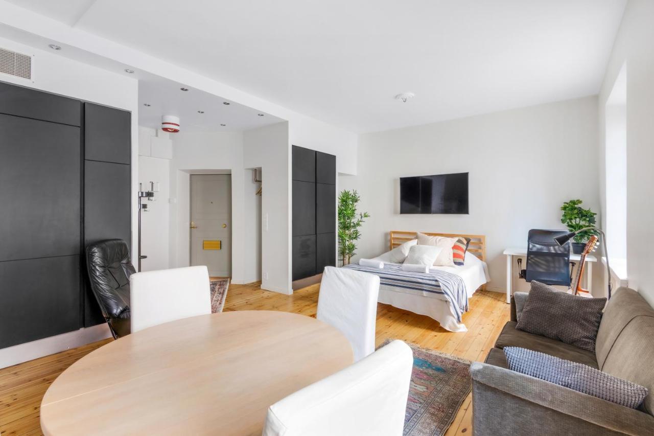WeHost Hämeentie Helsinki Buitenkant foto